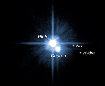 Pluto_and_Moon_Charon_350.jpg